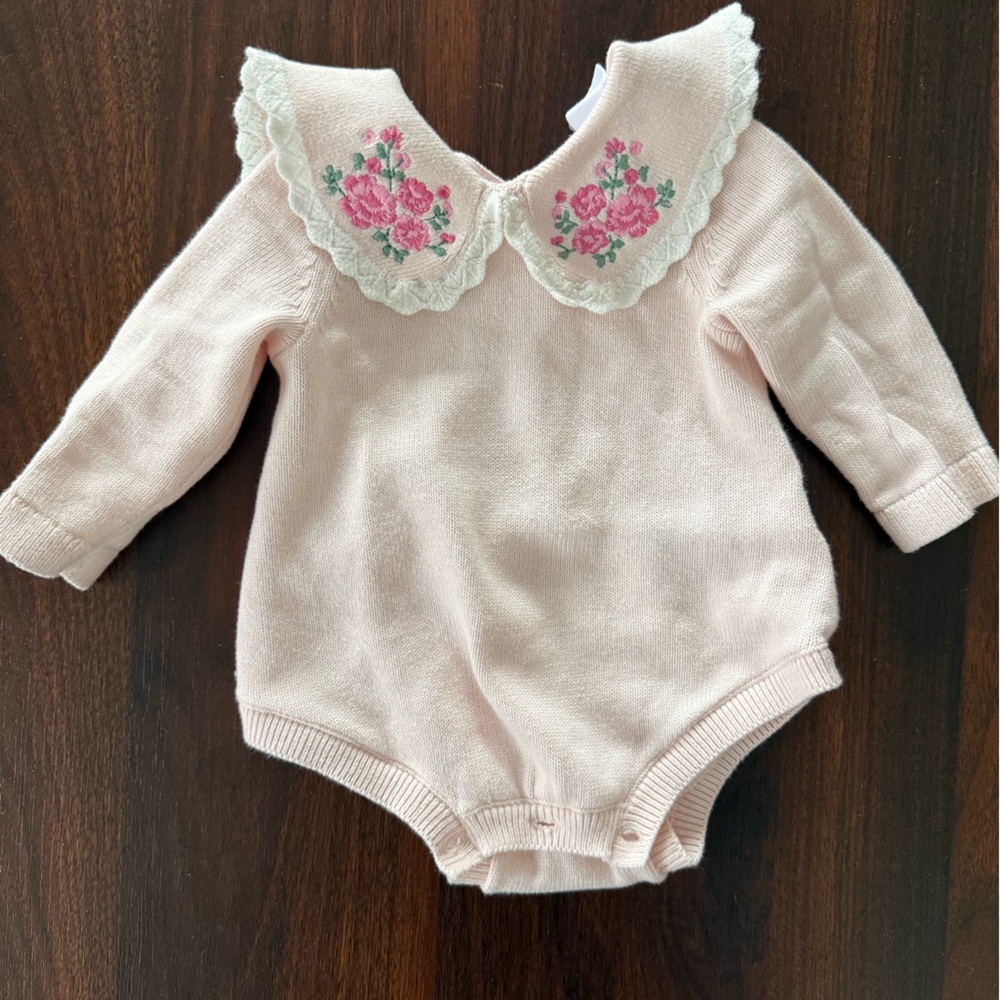 Gap Embroidered Knit Romper Baby Girl 0-3 months